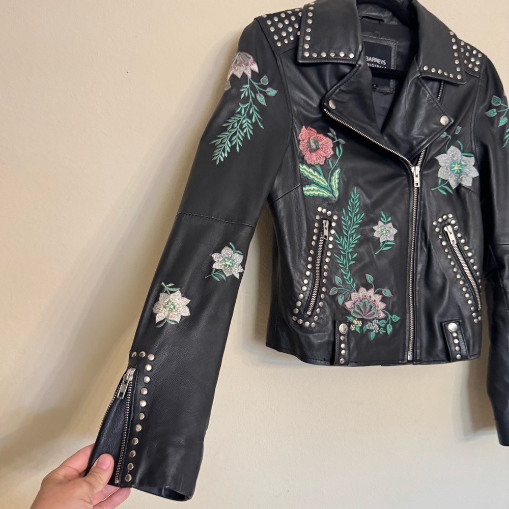 Barney's Original Floral Embroidered Studded 100% Leather Jacket Size 8 Motto - Picture 6 of 16